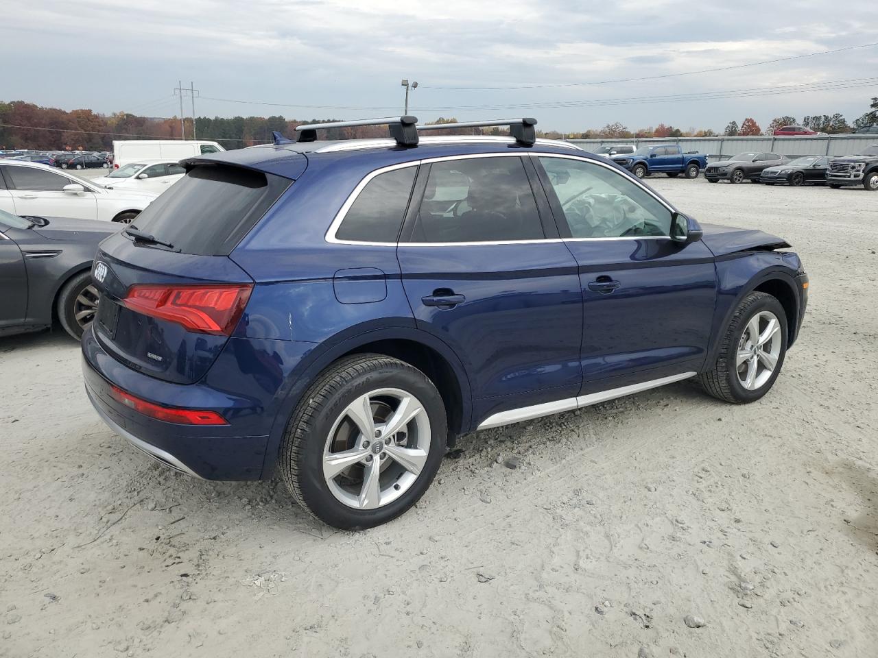 Obraz 3 z 2020 AUDI Q5 PREMIUM 2020 z VIN WA1ANAFY2L2049535