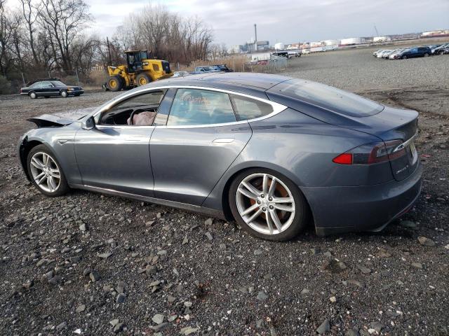 Obraz 2 z 2013 TESLA MODEL S  2013 z VIN 5YJSA1CN8DFP21564