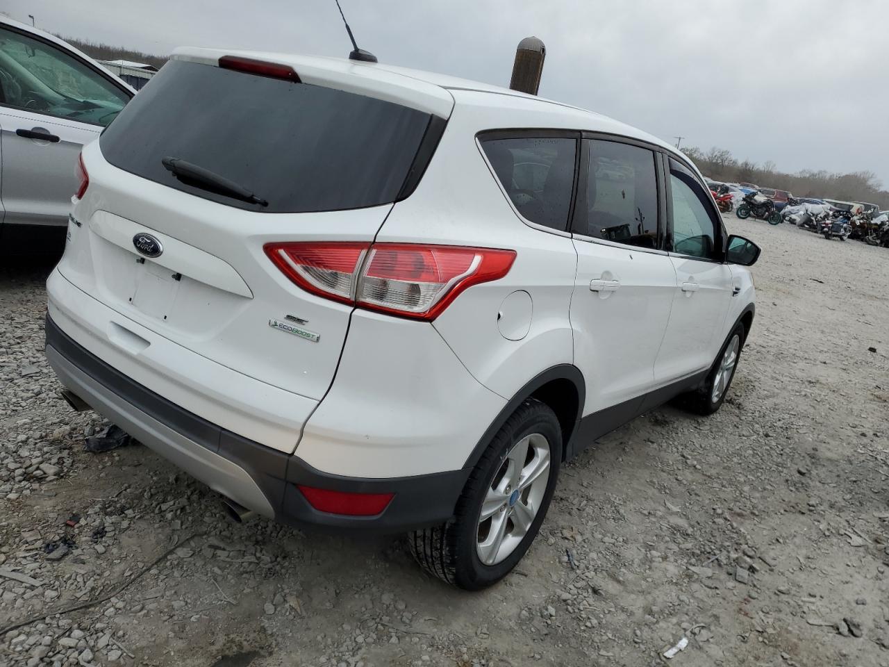 Image 3 of 2013 FORD ESCAPE SE 2013 with VIN 1FMCU0GX8DUB09319
