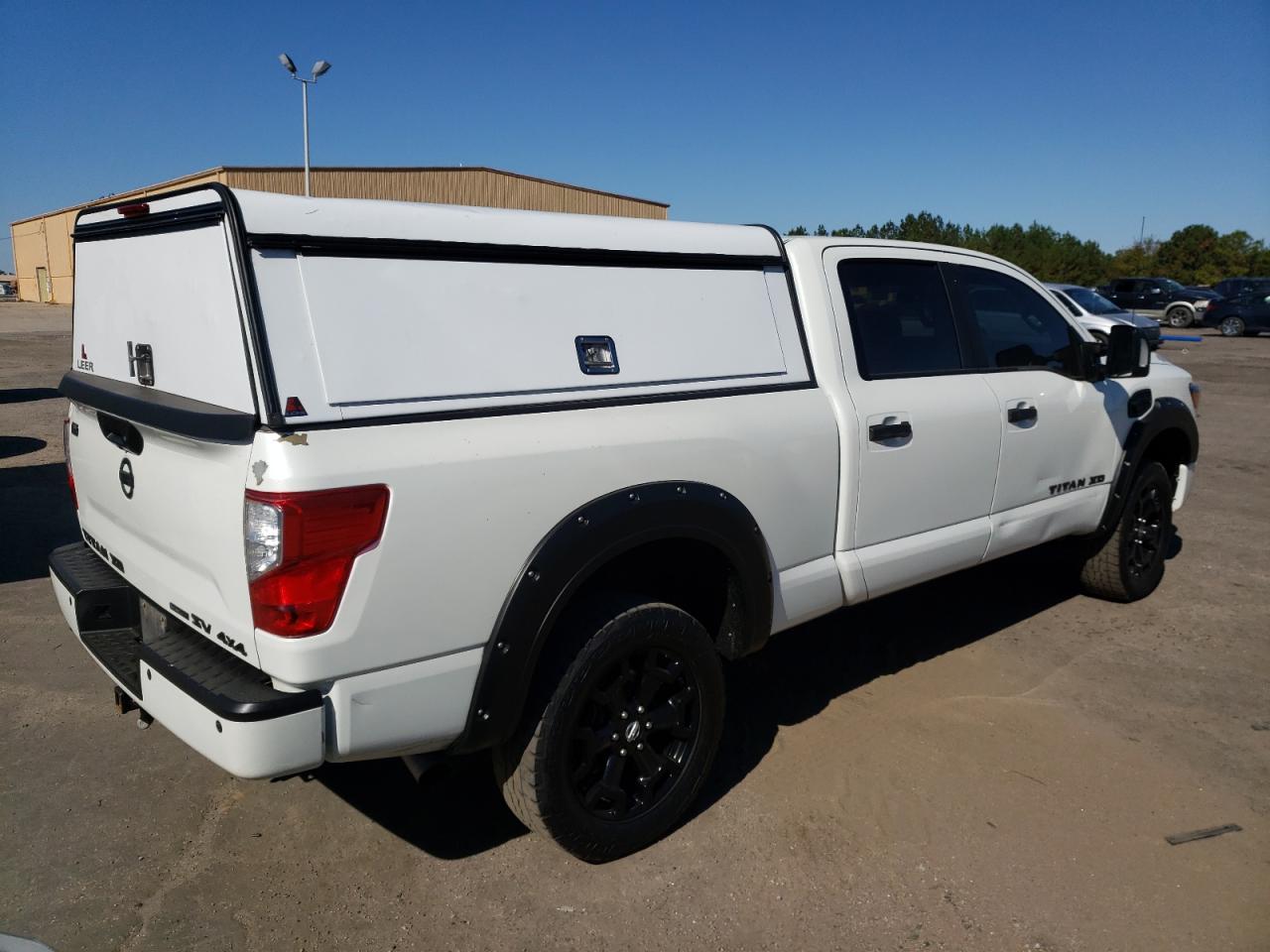 Image 3 of 2018 NISSAN TITAN XD SL 2018 with VIN 1N6BA1F41JN529884