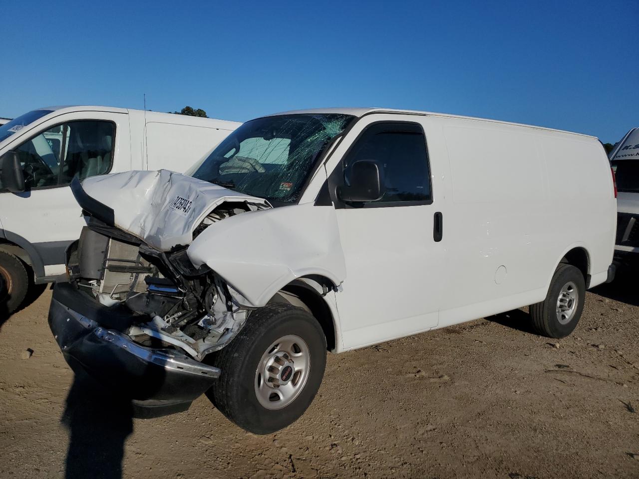 2019 GMC SAVANA G2500 2019 image