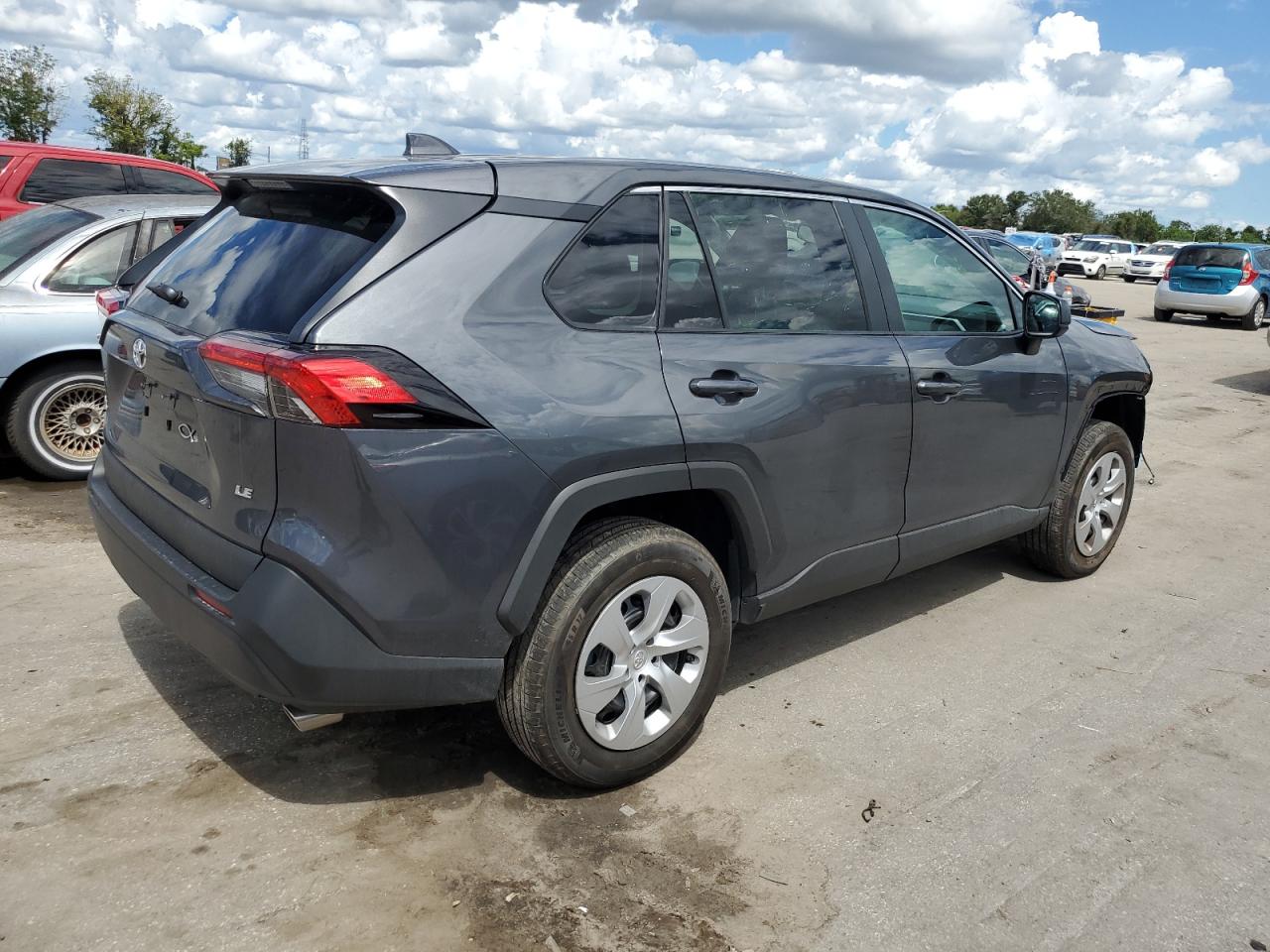 Obraz 3 z 2022 TOYOTA RAV4 LE 2022 z VIN 2T3H1RFV9NW230288