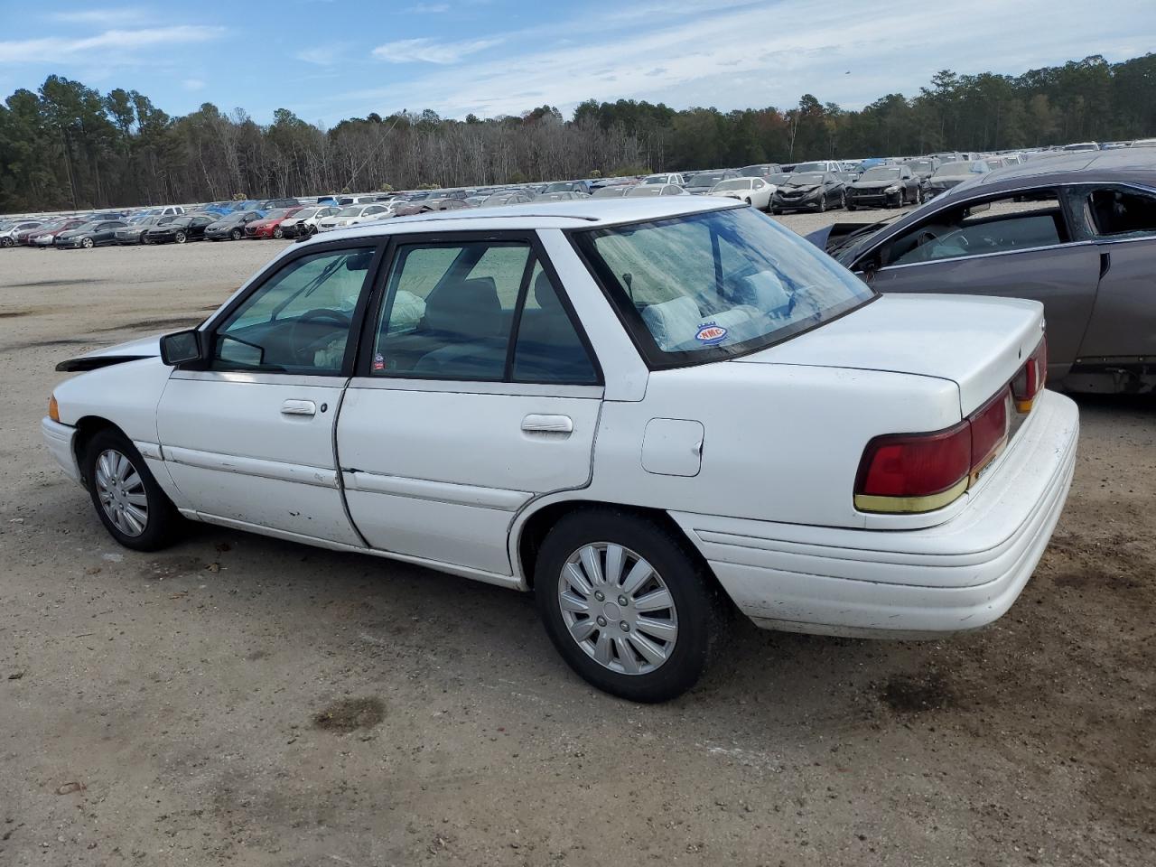 Obraz 2 z 1995 FORD ESCORT LX 1995 z VIN 3FASP13J8SR206447
