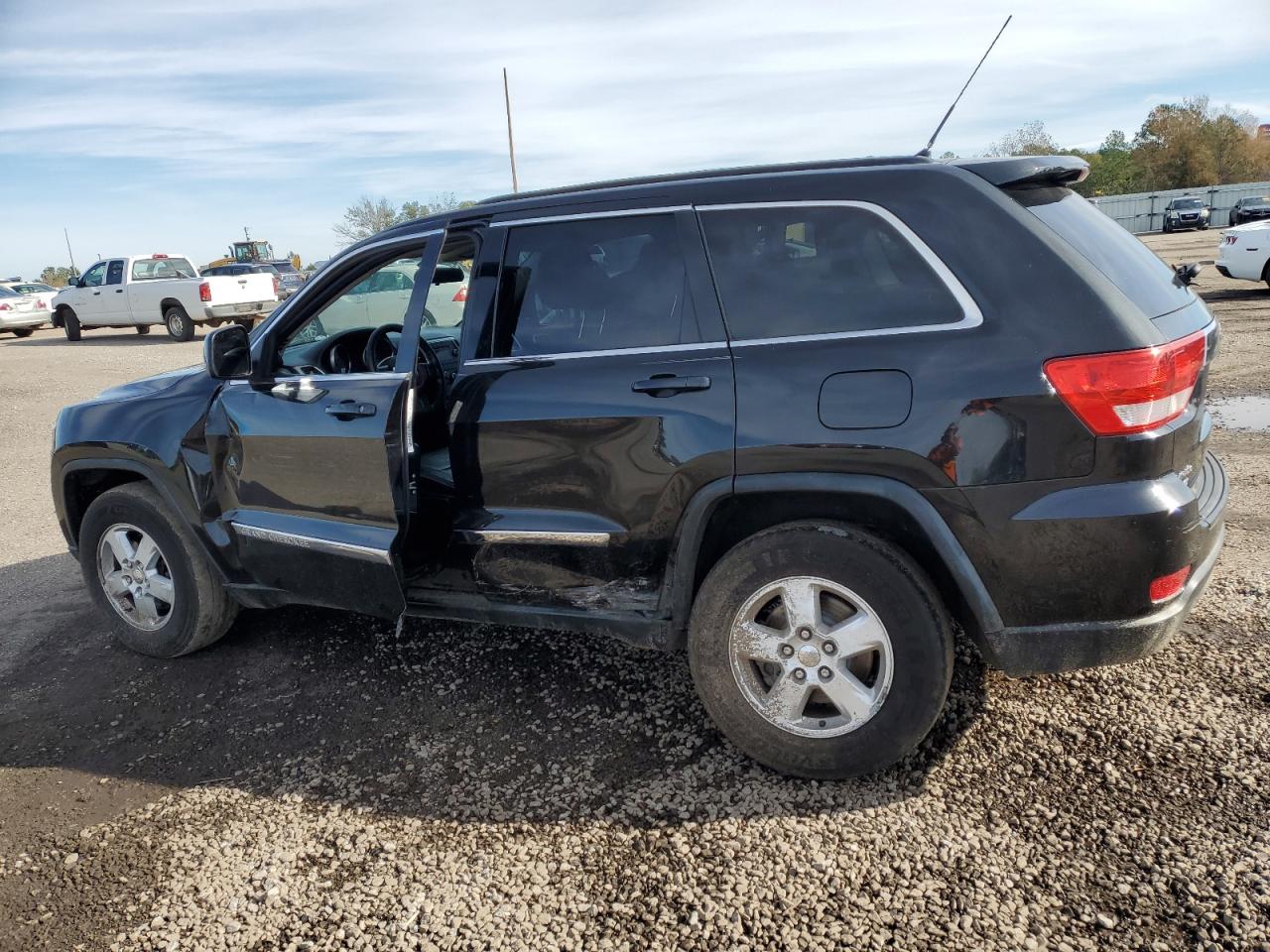 Obraz 2 z 2012 JEEP GRAND CHEROKEE LAREDO 2012 z VIN 1C4RJEAG4CC355298