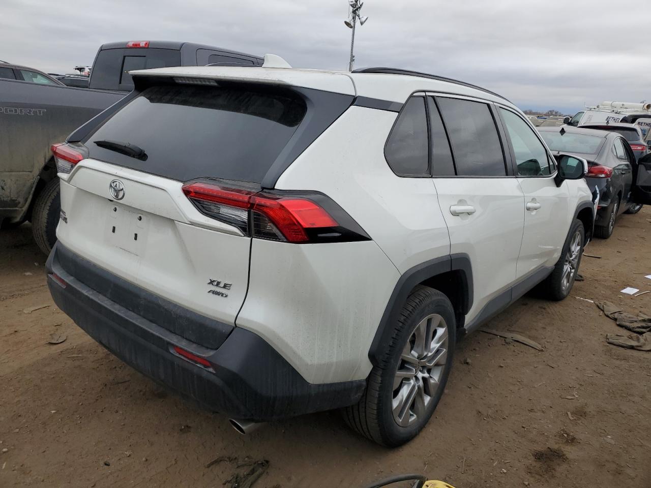 Image 3 of 2021 TOYOTA RAV4 XLE PREMIUM 2021 with VIN 2T3A1RFV4MW234538