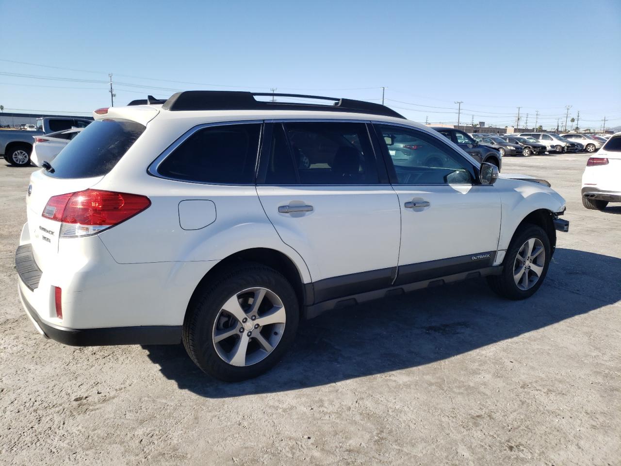 Image 3 of 2013 SUBARU OUTBACK 3.6R LIMITED 2013 with VIN 4S4BRDSC4D2283330