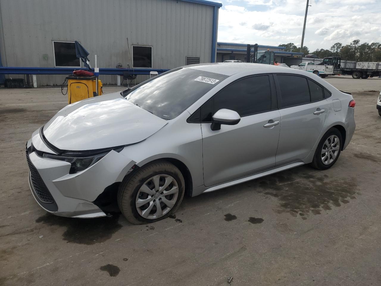 Изображение 1 2020 TOYOTA COROLLA LE 2020 с VIN JTDEPRAE5LJ087280