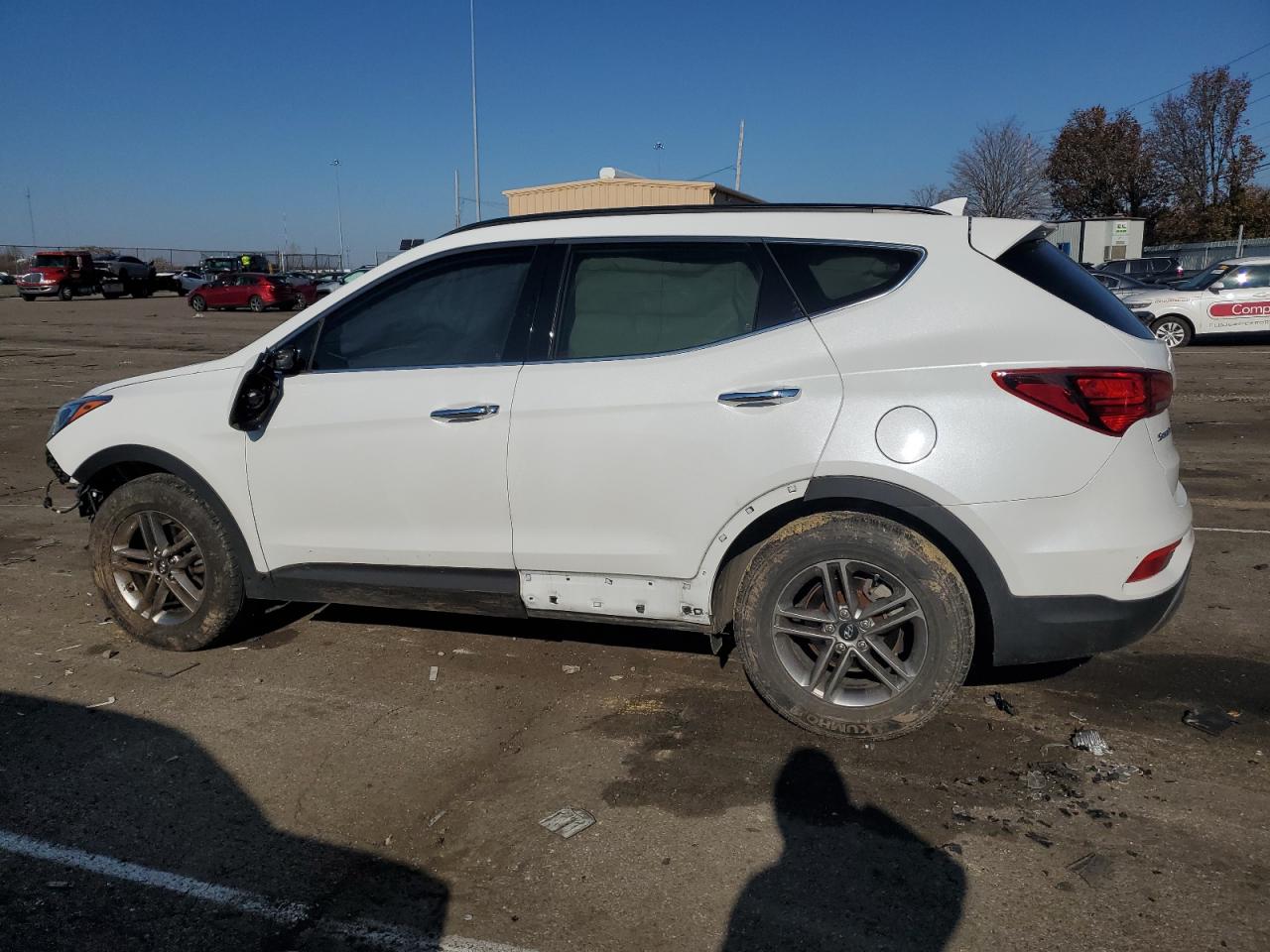Image 2 of 2017 HYUNDAI SANTA FE SPORT  2017 with VIN 5NMZUDLB4HH025091