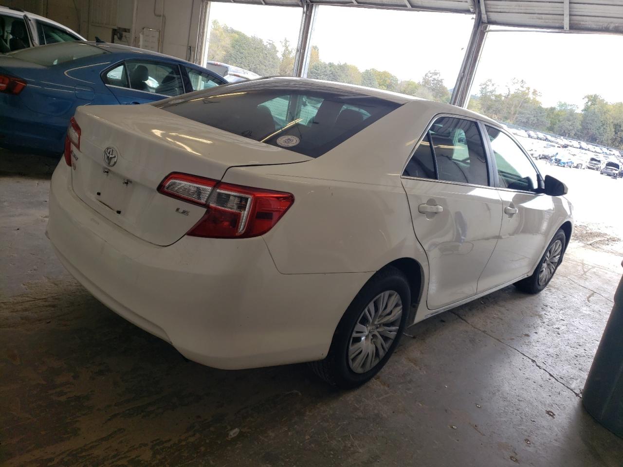 Obraz 3 z 2014 TOYOTA CAMRY L 2014 z VIN 4T4BF1FK7ER340057