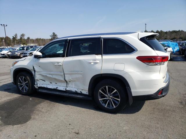 Image 2 of 2018 TOYOTA HIGHLANDER SE 2018 with VIN 5TDJZRFH2JS890625