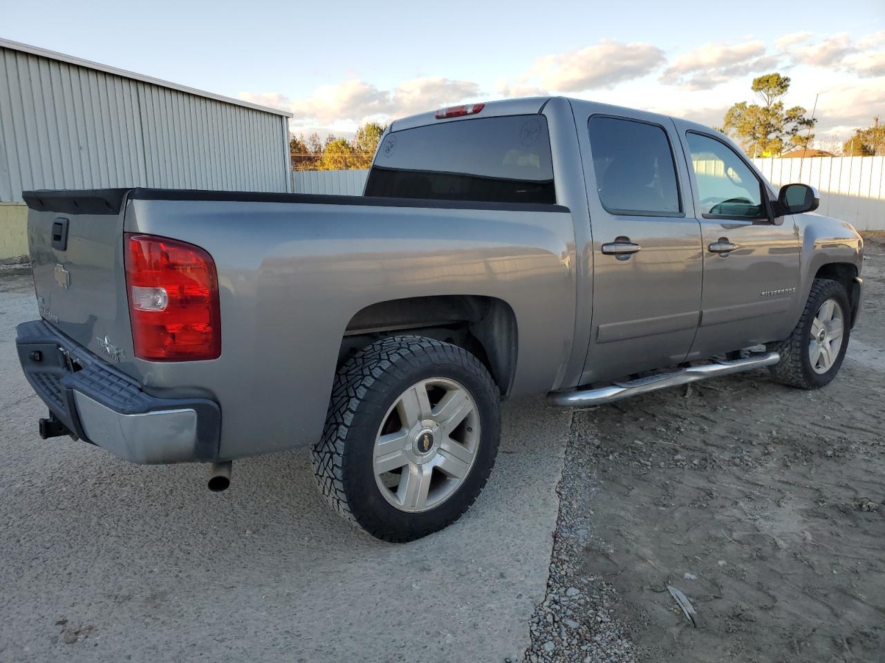 Obraz 3 z 2008 CHEVROLET SILVERADO C1500 2008 z VIN 2GCEC130X81177184