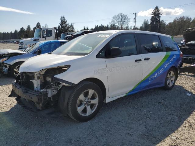 Image 1 of 2018 TOYOTA SIENNA L 2018 with VIN 5TDZZ3DC6JS938120