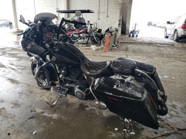 Obraz 3 z 2012 HARLEY-DAVIDSON FLTRXSE CVO ROAD GLIDE CUSTOM 2012 z VIN 1HD1TC815CB961730