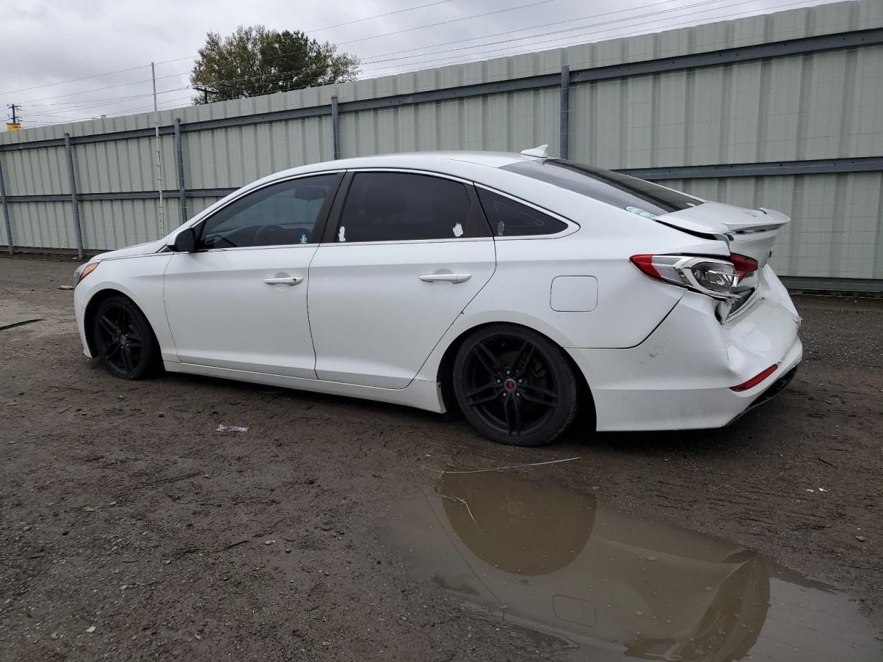 Image 2 of 2016 HYUNDAI SONATA SE 2016 with VIN 5NPE24AF7GH387783