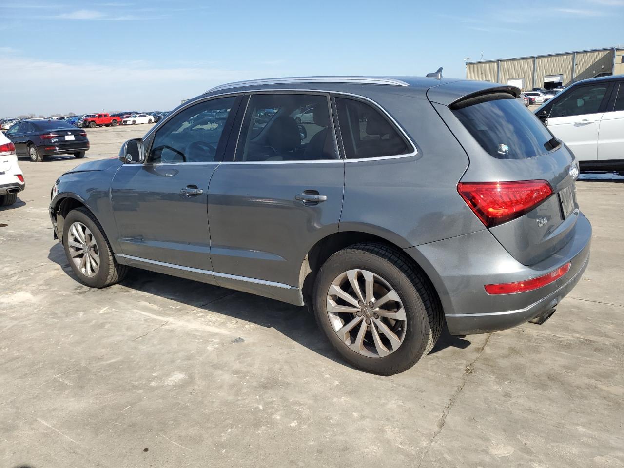 Image 2 of 2013 AUDI Q5 PREMIUM 2013 with VIN WA1CFAFP2DA083656