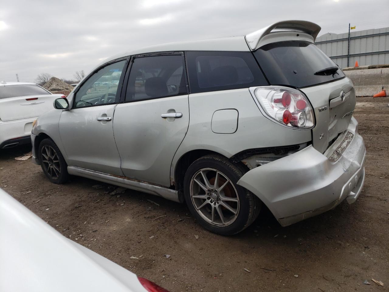 Obraz 2 z 2003 TOYOTA COROLLA MATRIX XR 2003 z VIN 2T1KR32E43C013238