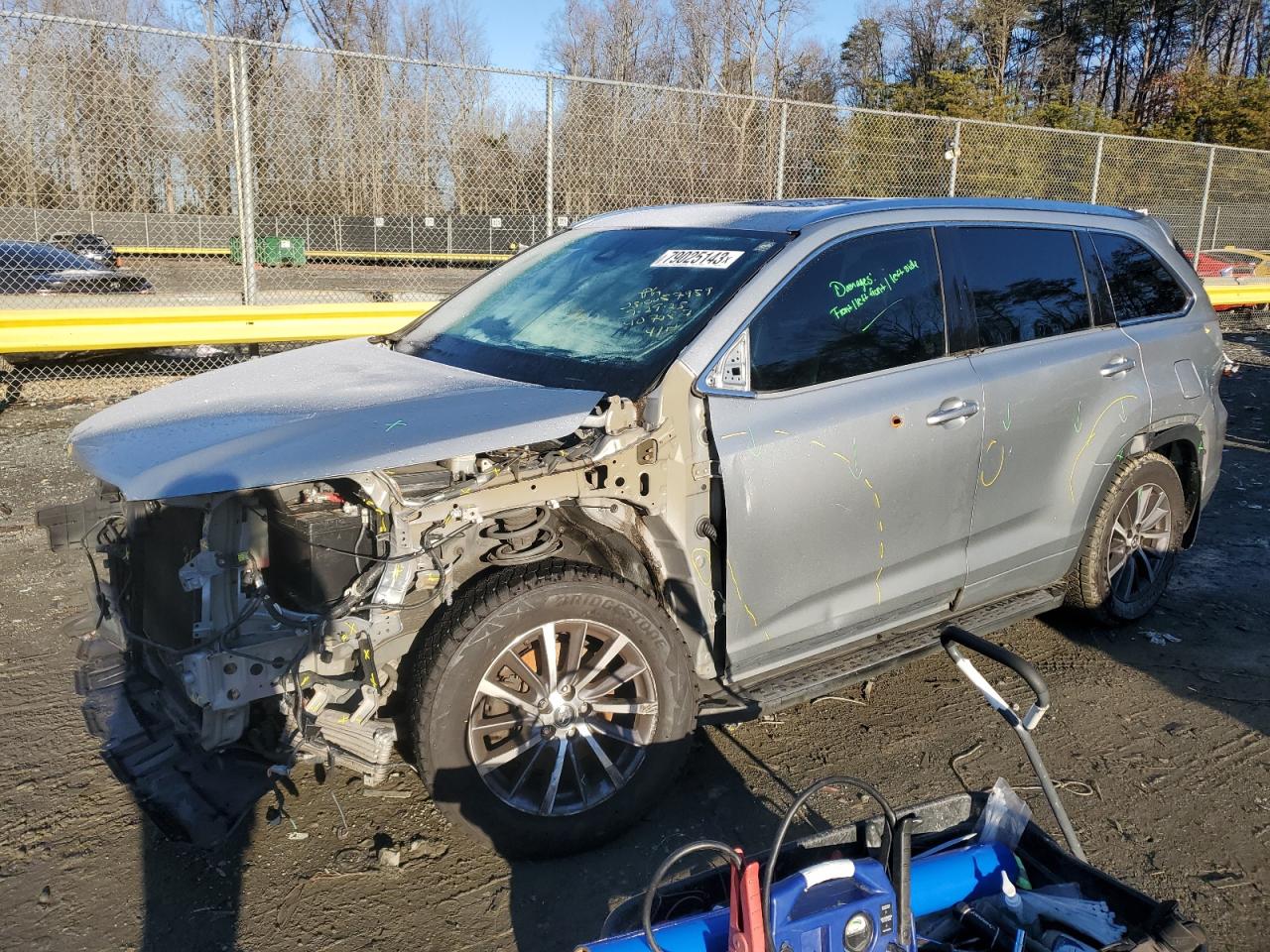 Obraz 1 z 2017 TOYOTA HIGHLANDER SE 2017 z VIN 5TDJZRFH0HS417087