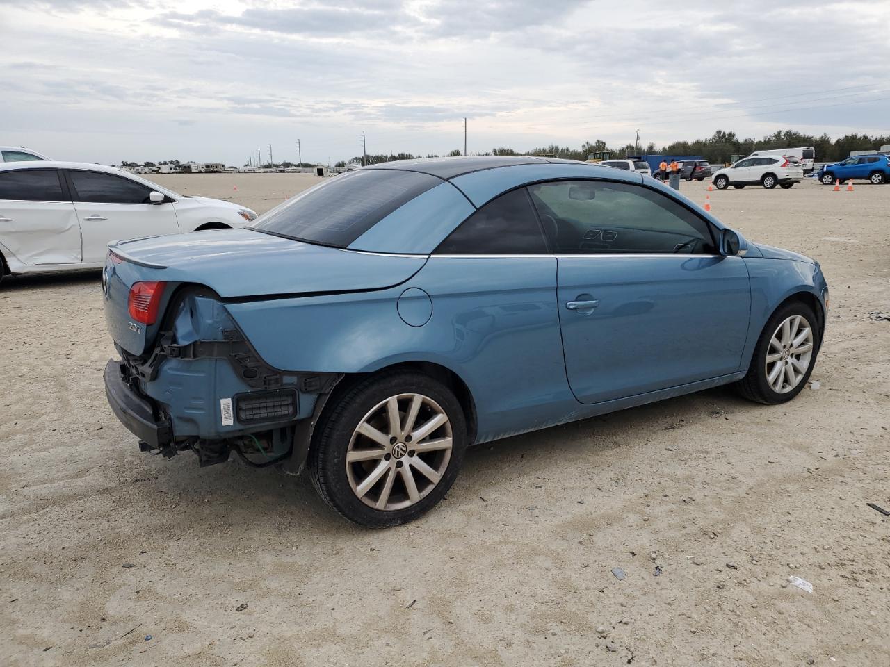 Image 3 of 2007 VOLKSWAGEN EOS 2.0T LUXURY 2007 with VIN WVWFA71F97V052307
