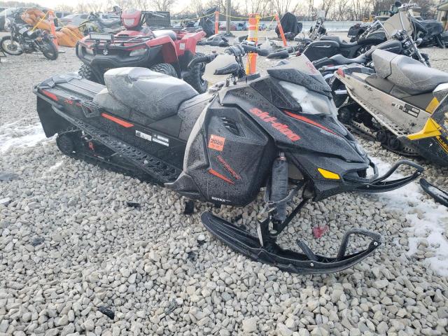 Изображение 1 2016 OTHR SNOWBMOBIL 2016 с VIN 2BPSUFGA4GV000122