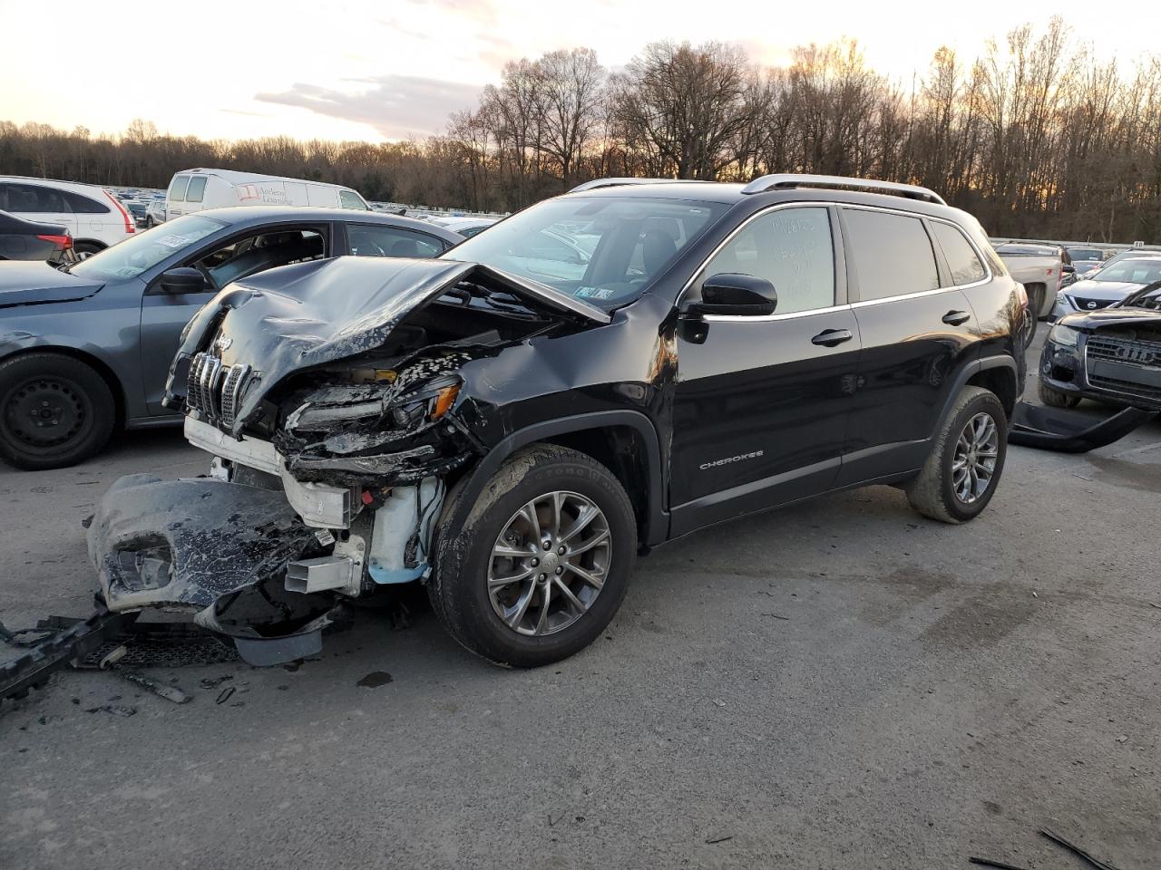 Obraz 2019 JEEP CHEROKEE LATITUDE PLUS 2019