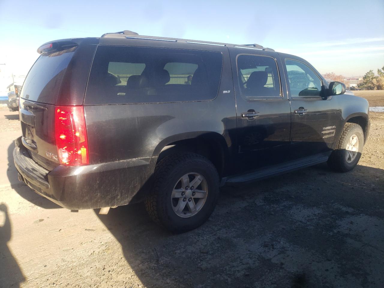 Image 3 of 2013 GMC YUKON XL K1500 SLT 2013 with VIN 1GKS2KE72DR211694