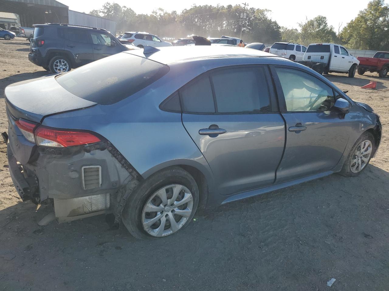 Obraz 3 z 2020 TOYOTA COROLLA LE 2020 z VIN JTDEPRAE7LJ110851