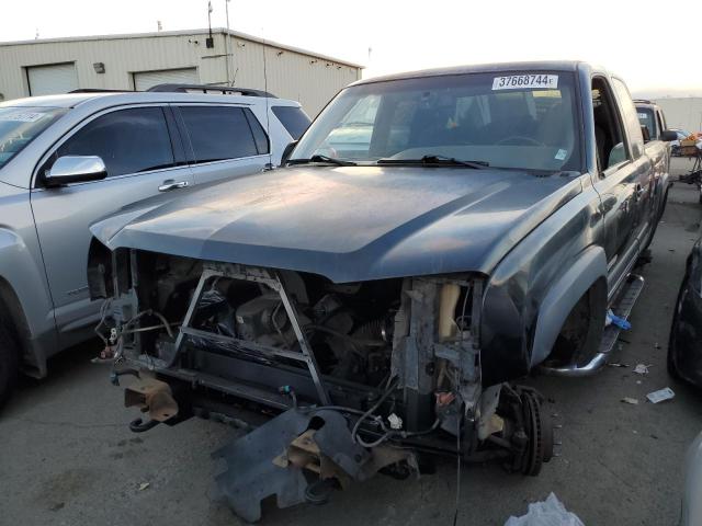 Image 1 of 2003 CHEVROLET SILVERADO K2500 HEAVY DUTY 2003 with VIN 1GCHK29U23E210489
