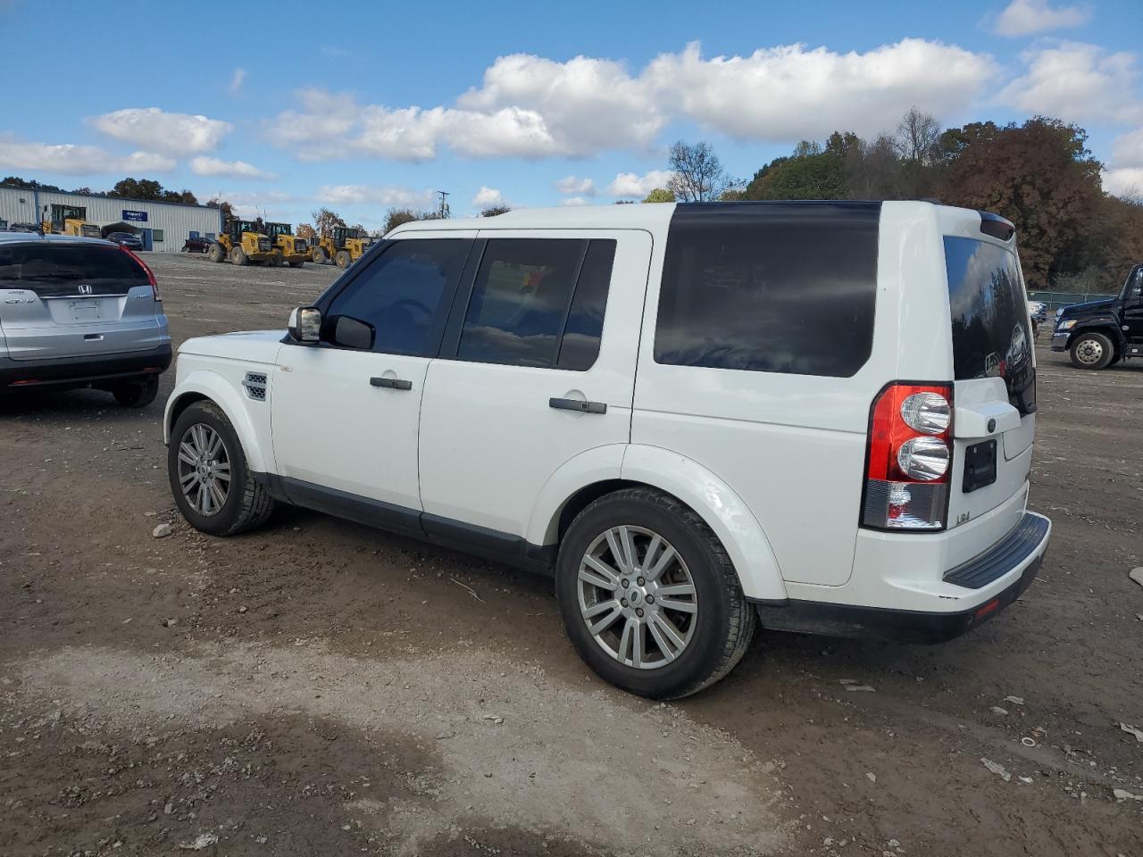 Image 2 of Land Rover Lr4 Hse 2012 with VIN SALAG2D47CA645373