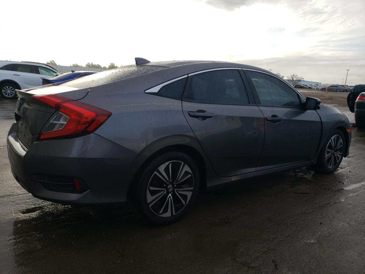 Изображение 3 2018 HONDA CIVIC EX 2018 с VIN JHMFC1F34JX006562
