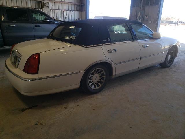 Image 3 of 2001 LINCOLN TOWN CAR SIGNATURE 2001 with VIN 1LNHM82W31Y703727