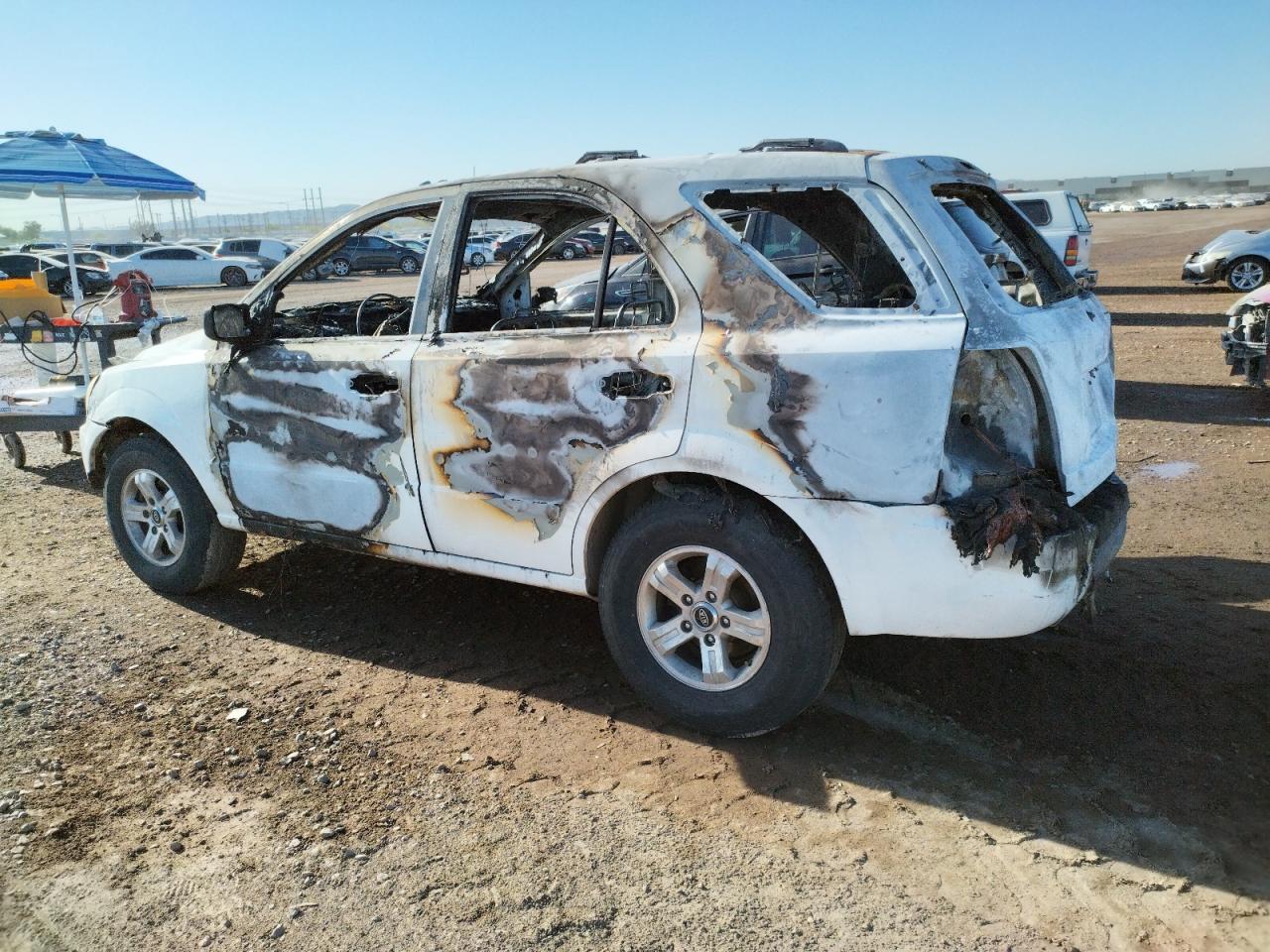 Obraz 2 z 2005 KIA SORENTO EX 2005 z VIN KNDJC733355416841