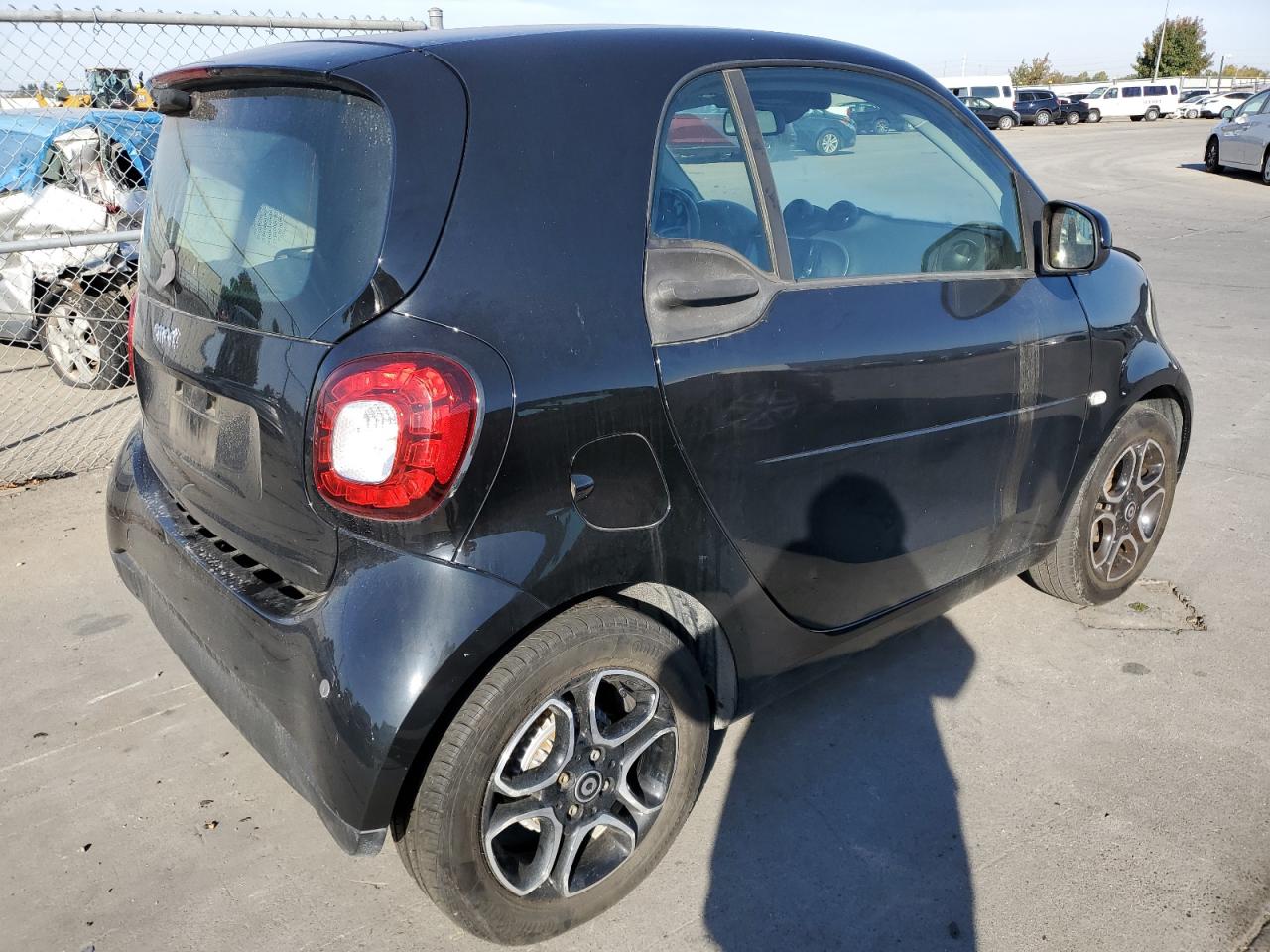 Obraz 3 z 2018 SMART FORTWO  2018 z VIN WMEFJ9BAXJK320290
