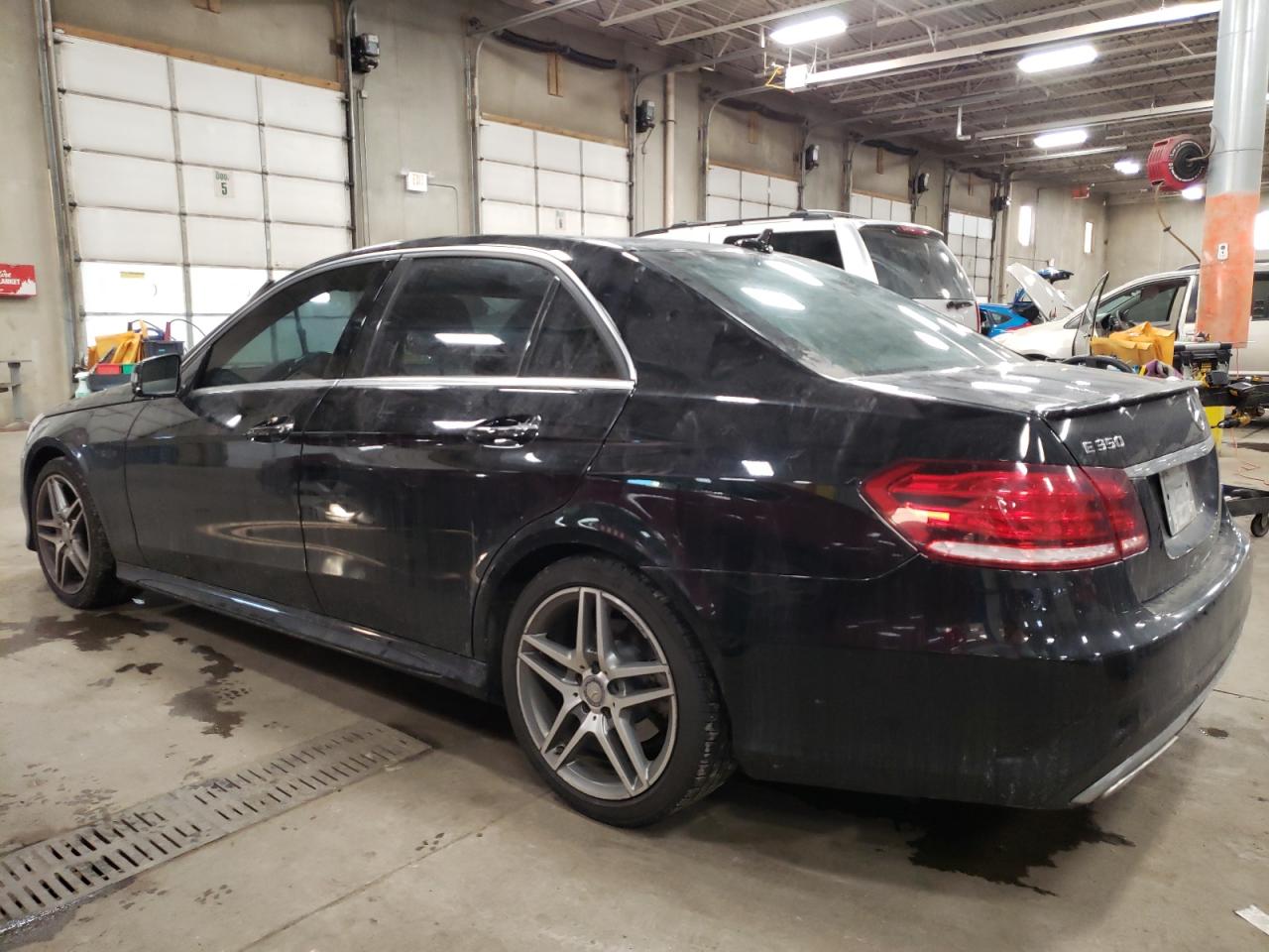 Obraz 2 z 2015 MERCEDES-BENZ E 350 4MATIC 2015 z VIN WDDHF8JB9FB165645