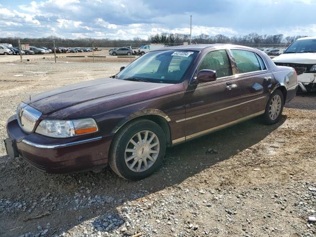 Obraz 1 z 2006 LINCOLN TOWN CAR SIGNATURE 2006 z VIN 1LNHM81V16Y645245