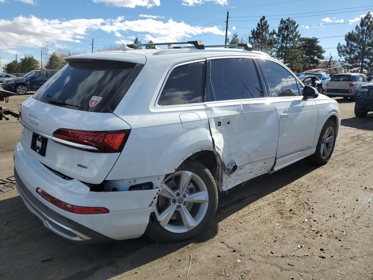Obraz 3 z 2020 AUDI Q7 PREMIUM 2020 z VIN WA1AJAF73LD007981