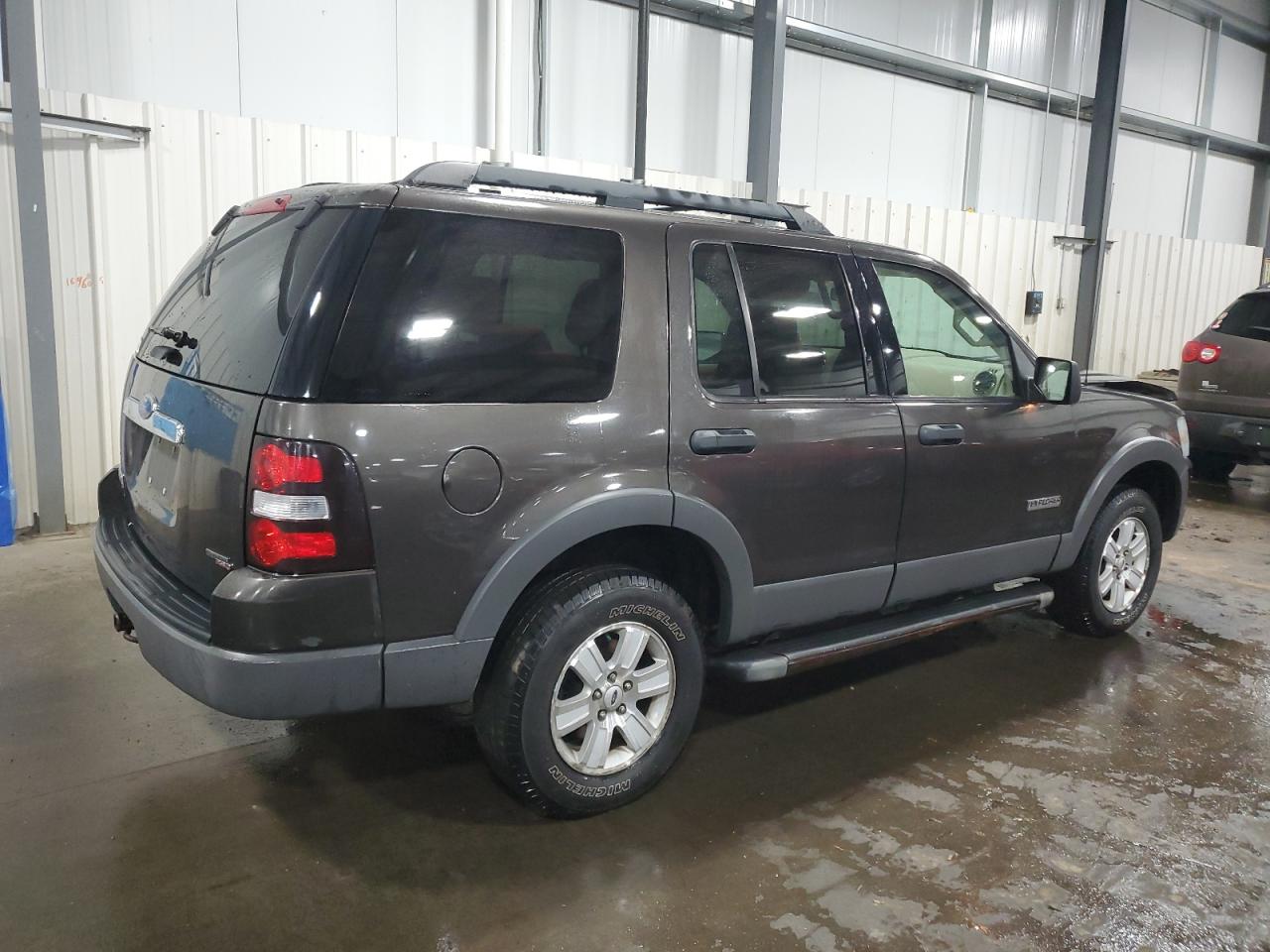 Obraz 3 z 2006 FORD EXPLORER XLT 2006 z VIN 1FMEU73E16UB67880
