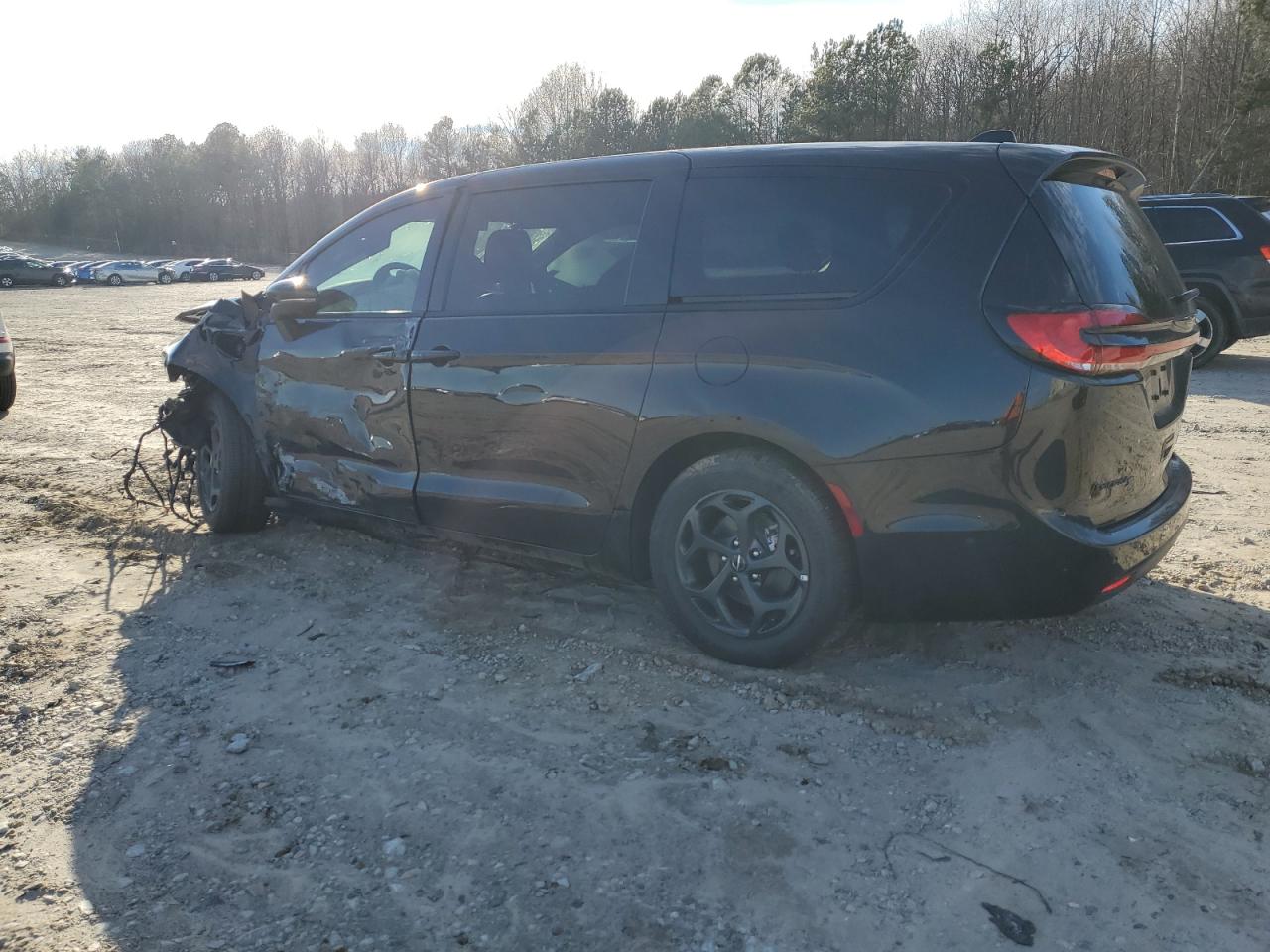 Image 2 of 2023 CHRYSLER PACIFICA HYBRID TOURING L 2023 with VIN 2C4RC1L75PR503536