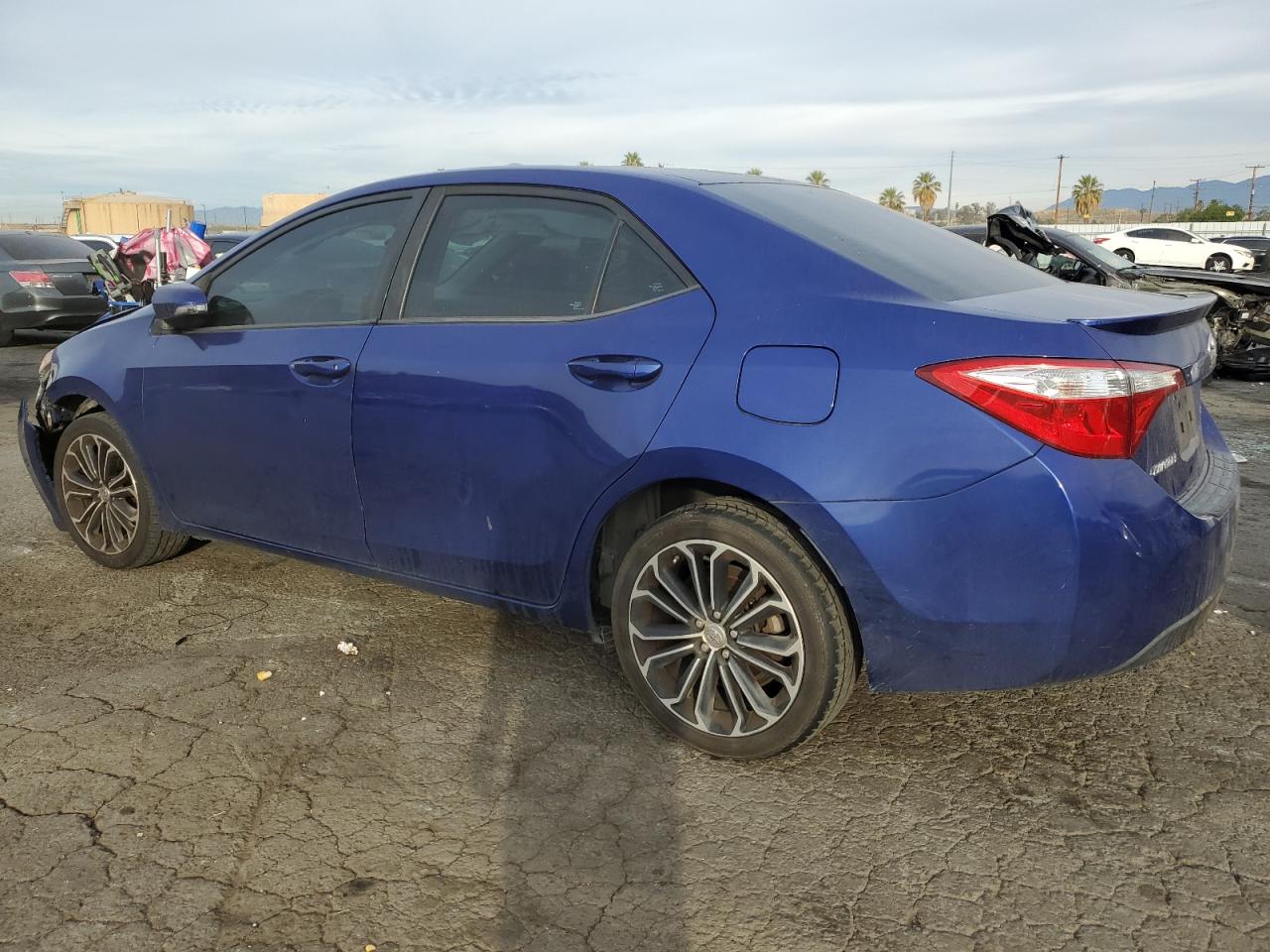 Image 2 of 2014 TOYOTA COROLLA L 2014 with VIN 5YFBURHE5EP061410