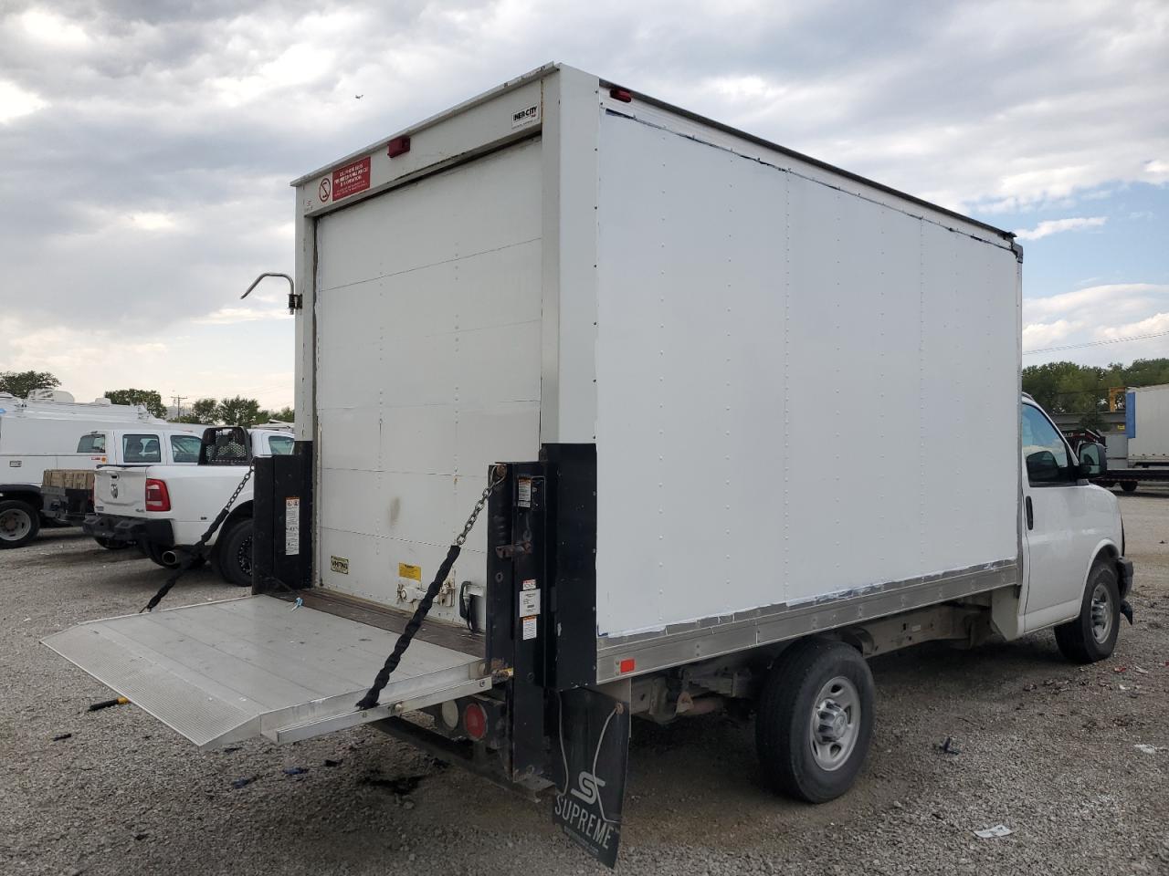 Image 3 of 2017 CHEVROLET EXPRESS G3500  2017 with VIN 1GB0GRFF2H1314108