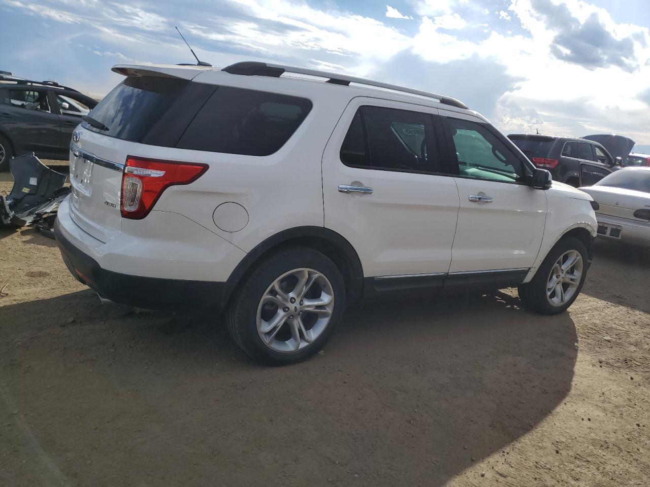 Image 3 of 2013 FORD EXPLORER LIMITED 2013 with VIN 1FM5K8F83DGB07032