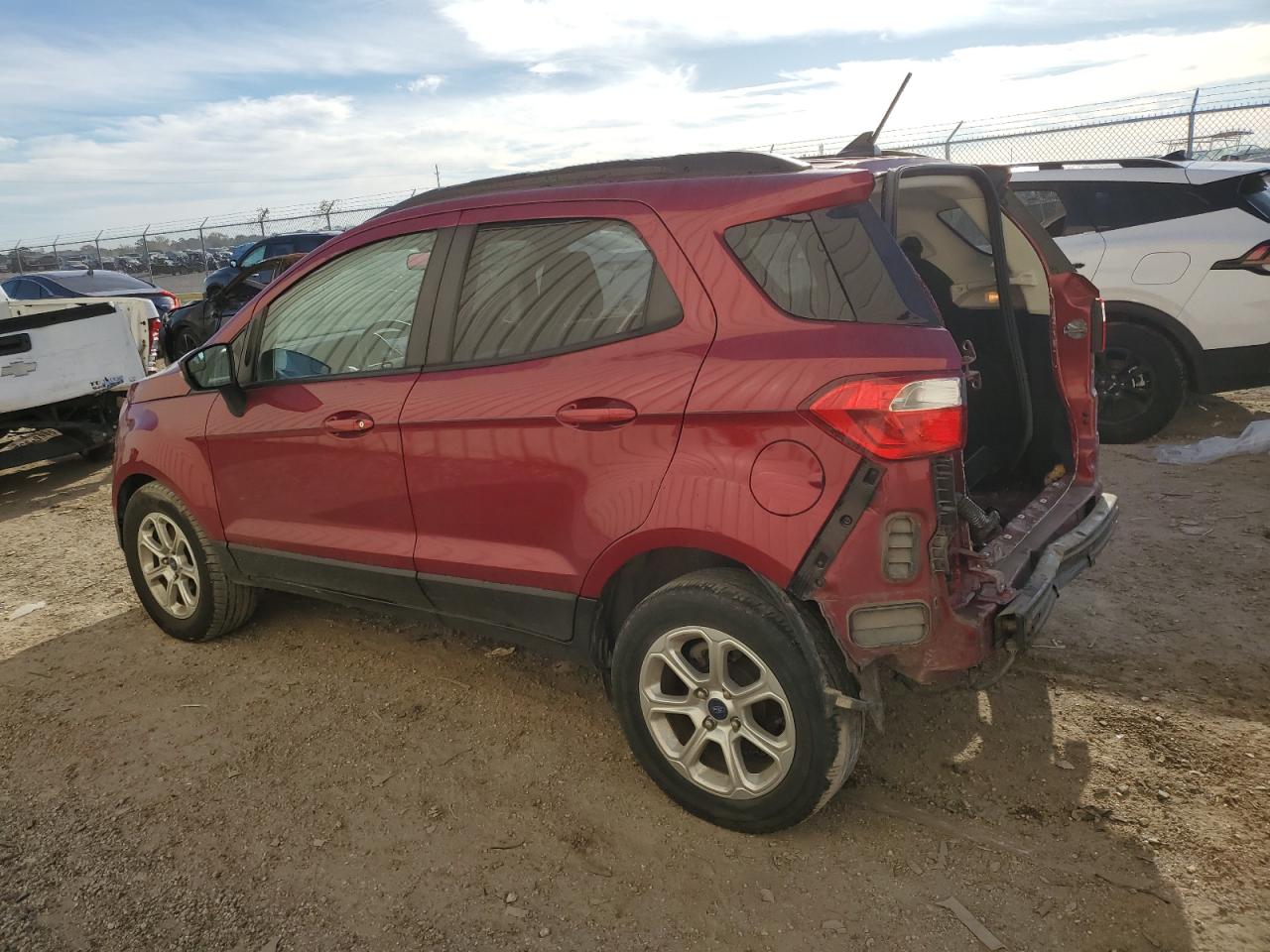 Image 2 of 2018 FORD ECOSPORT SE 2018 with VIN MAJ3P1TE2JC168637