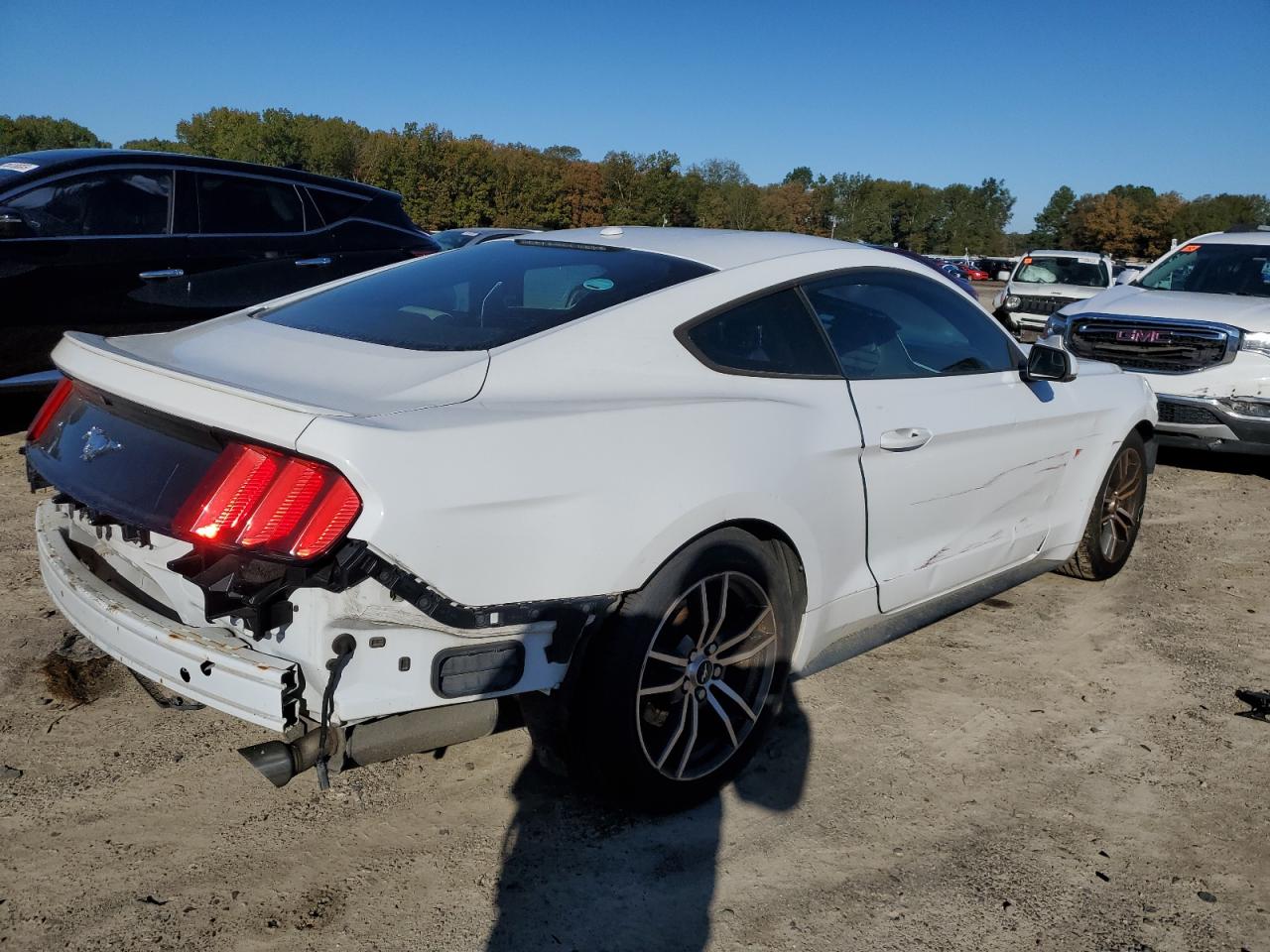 Image 3 of 2017 FORD MUSTANG  2017 with VIN 1FA6P8TH6H5292389
