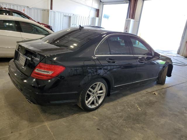 Obraz 3 z 2012 MERCEDES-BENZ C 300 4MATIC 2012 z VIN WDDGF8BB0CF885849