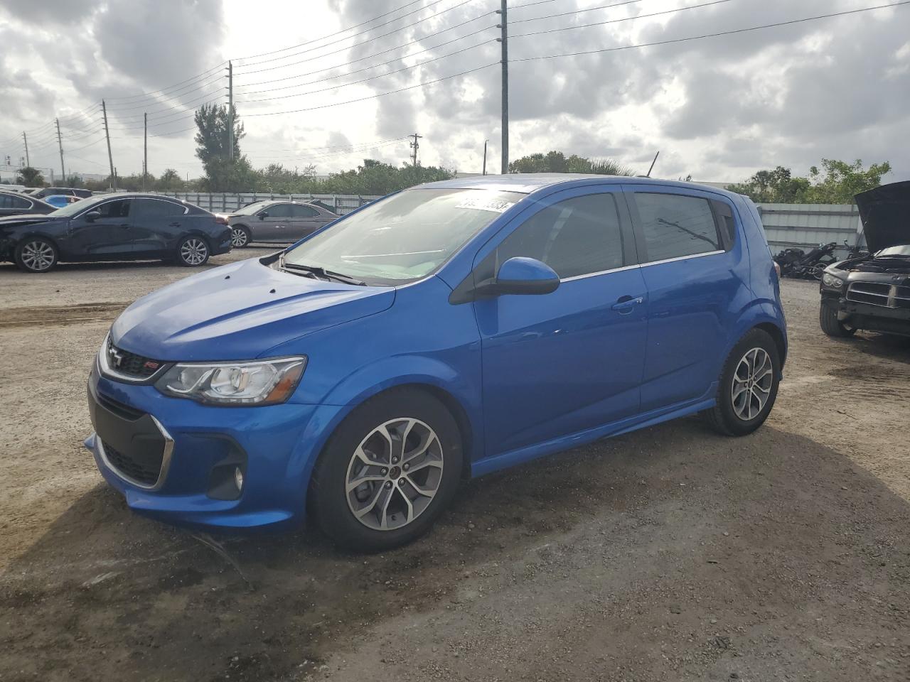 Obraz 1 z 2019 CHEVROLET SONIC LT 2019 z VIN 1G1JD6SB8K4126069