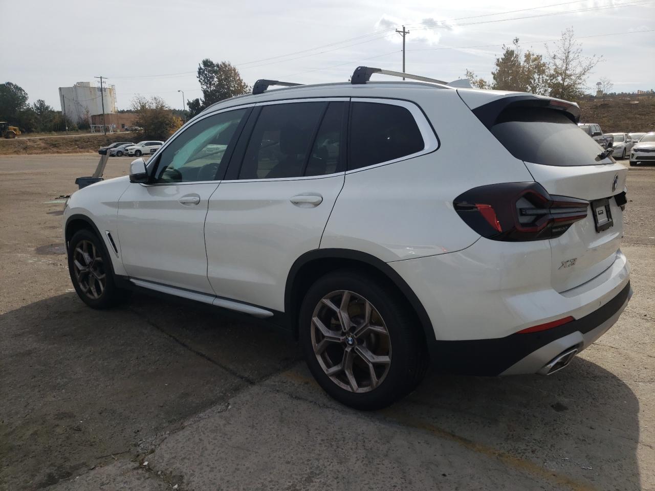 Image 2 of 2022 BMW X3 SDRIVE30I 2022 with VIN 5UX43DP03N9J46075