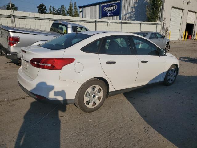Изображение 3 2015 FORD FOCUS S 2015 с VIN 1FADP3E22FL256260
