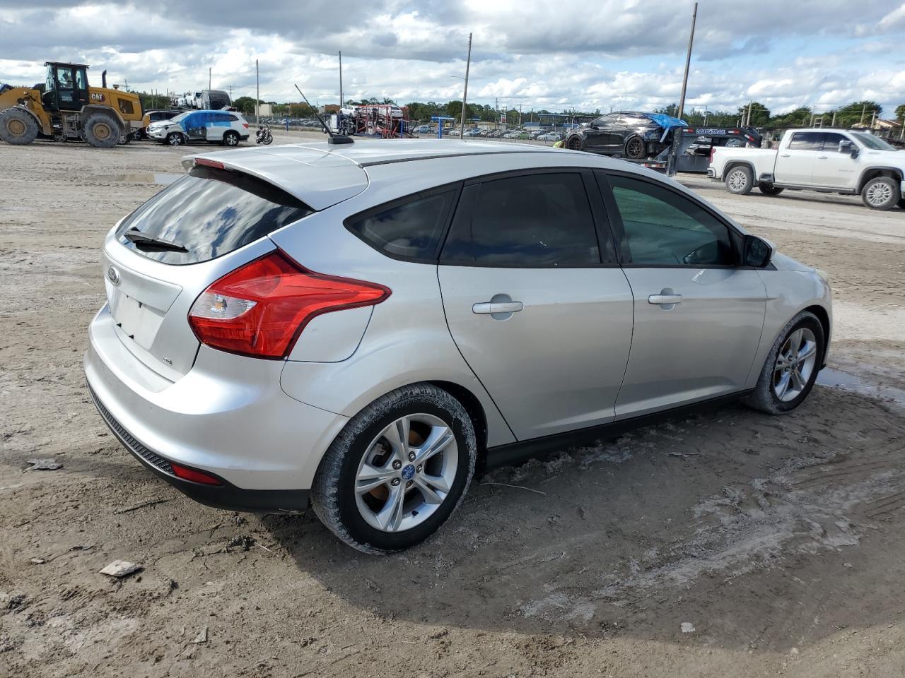 Изображение 3 2012 FORD FOCUS SE 2012 с VIN 1FAHP3K23CL308562