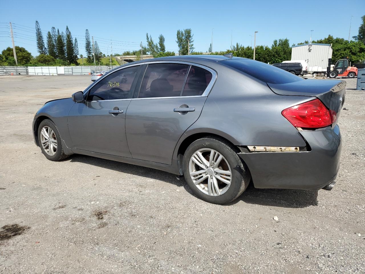 Image 2 of 2013 INFINITI G37  2013 with VIN JN1CV6AR7DM757137