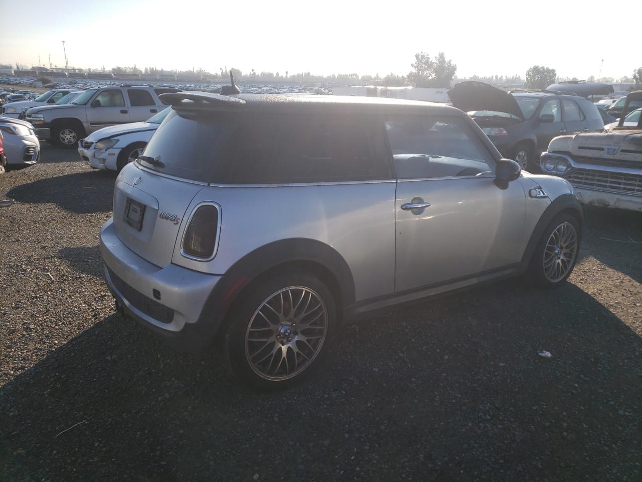 Obraz 3 z 2007 MINI COOPER S 2007 z VIN WMWMF73597TL85788