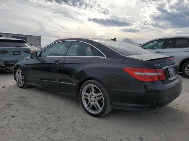 Obraz 2 z 2013 MERCEDES-BENZ E 550 2013 z VIN WDDKJ7DB3DF215942